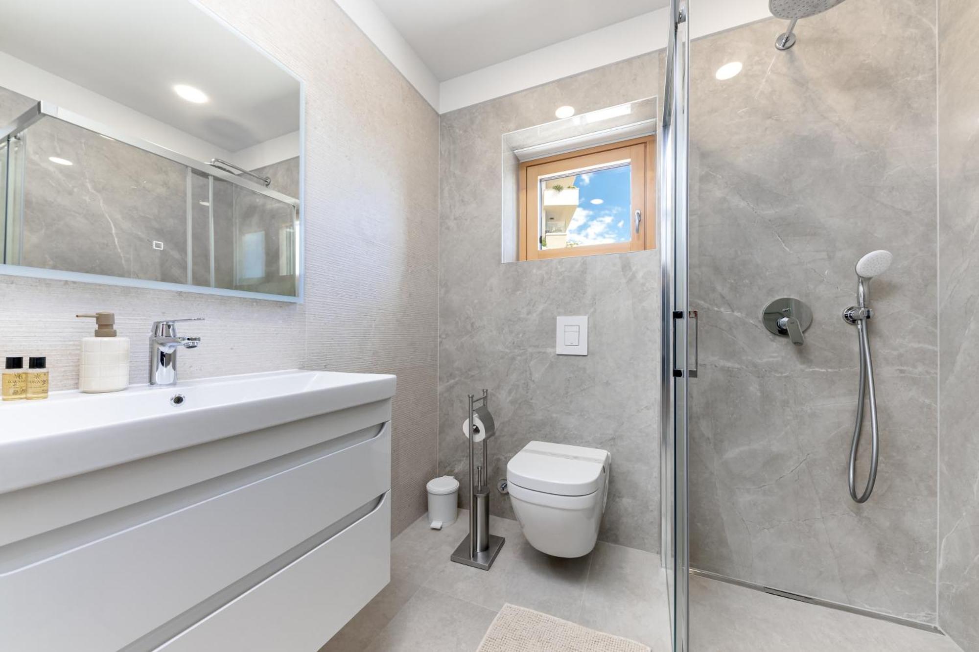 Luxury Adria Sea City & Mountain View Apartment マカルスカ エクステリア 写真