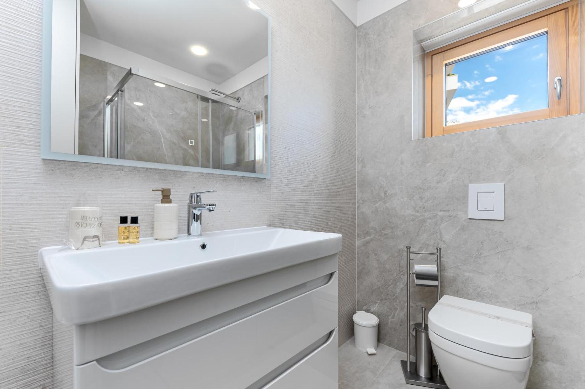 Luxury Adria Sea City & Mountain View Apartment マカルスカ エクステリア 写真